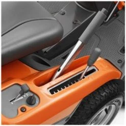 Trattorino Tagliaerba Rider Husqvarna R 112C Motore BriggsStratton Taglio 85cm 9 Trattorino Tagliaerba Rider Husqvarna R 112C Motore BriggsStratton Taglio 85cm -Cura Del Prato 19517694 5