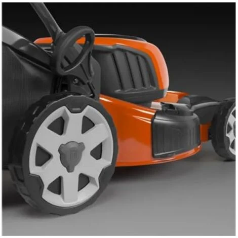 Tagliaerba A Scoppio Husqvarna LC 353AWD Semovente 4x4 Motore Honda Taglio 53cm 5 Tagliaerba A Scoppio Husqvarna LC 353AWD Semovente 4x4 Motore Honda Taglio 53cm - immagine 5