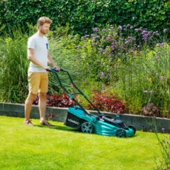 VONROC Tosaerba A Batteria 40V. Larghezza Taglio 38 Cm. Altezza Regolabile 35, 45, 55 E 65 Mm. Include 2 Batterie 4.0Ah E Caricatore Rapido 9 VONROC Tosaerba A Batteria 40V. Larghezza Taglio 38 Cm. Altezza Regolabile 35, 45, 55 E 65 Mm. Include 2 Batterie 4.0Ah E Caricatore Rapido -Cura Del Prato 59197333 5