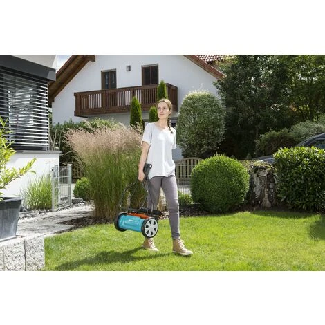 GARDENA Tosaerba Manuale Elicoidale, Larghezza Di Taglio: 33 Cm Classic 330 (4027-20) 5 GARDENA Tosaerba Manuale Elicoidale, Larghezza Di Taglio: 33 Cm Classic 330 (4027-20) - immagine 5