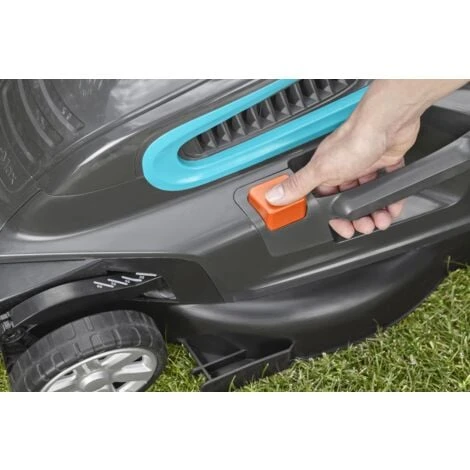 GARDENA Tagliaerba Elettrico A Filo PowerMax 1800 W - Larghezza Taglio 42 Cm (5042-20) 3 GARDENA Tagliaerba Elettrico A Filo PowerMax 1800 W - Larghezza Taglio 42 Cm (5042-20) - immagine 3